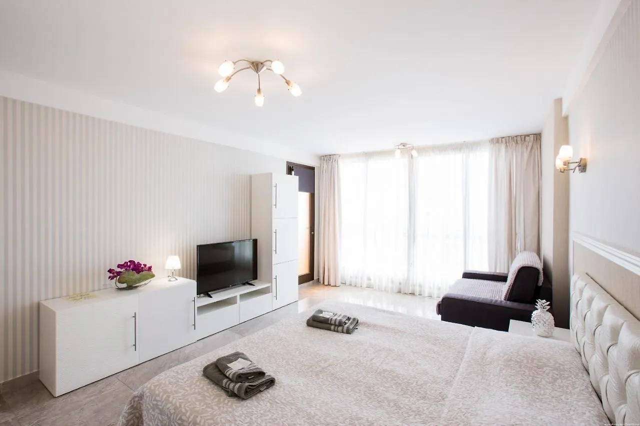 Las Americas de LUX 98m2 Playa Feñabe 0*,